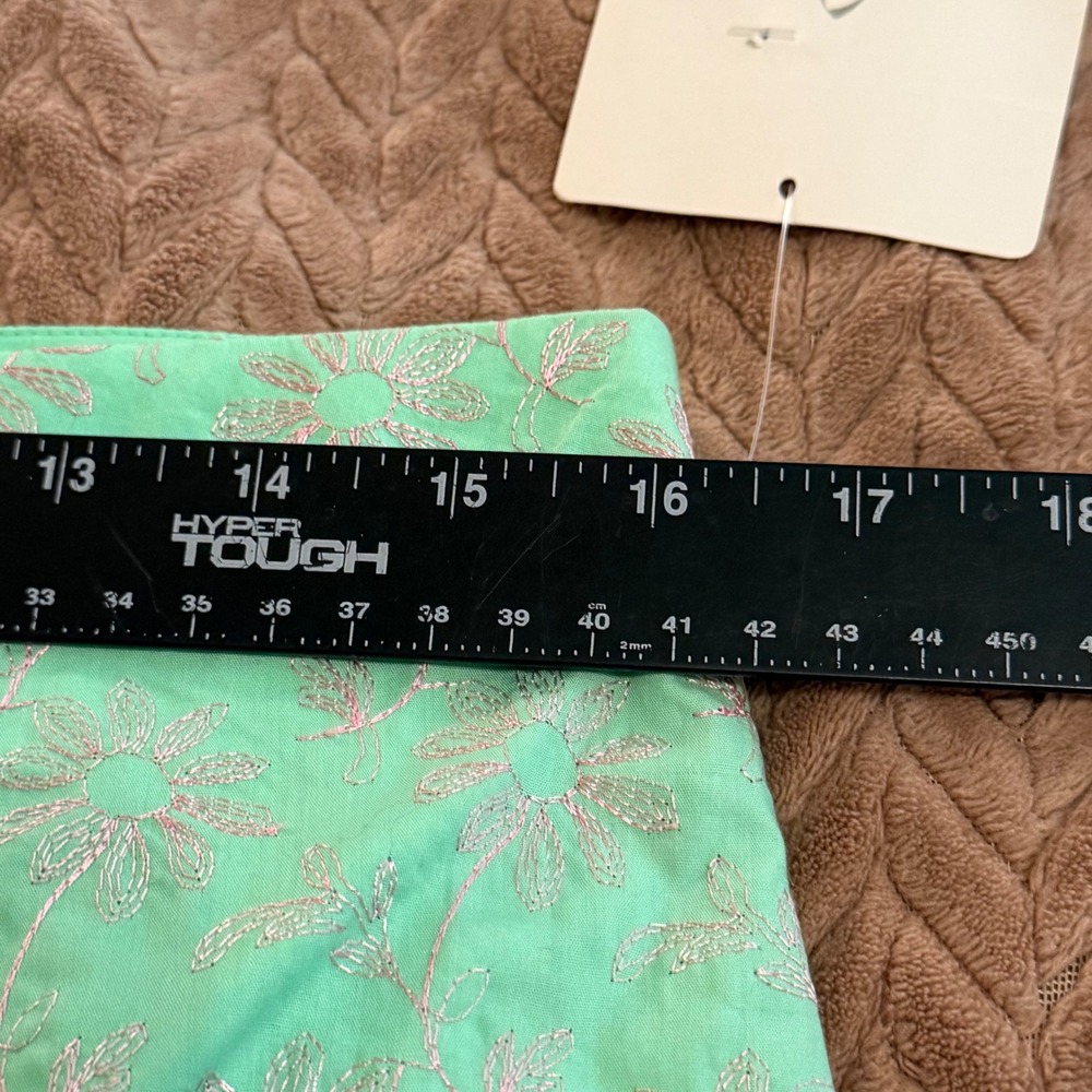 Liz Claiborne Lizsport Mint Green Silver Floral Embroidered Pencil Skirt Size 12 - Picture 3 of 6